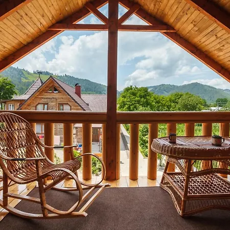 хата різьбяра Lodge