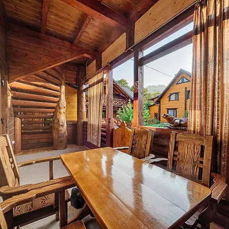 хата різьбяра Lodge Byalobereska