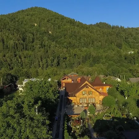 хата різьбяра *