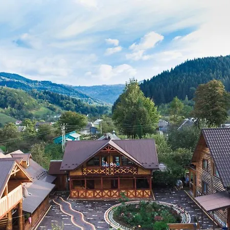 хата різьбяра