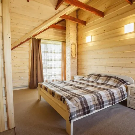 хата різьбяра *