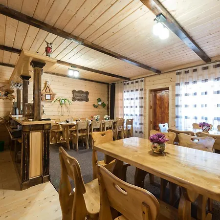 хата різьбяра Byalobereska